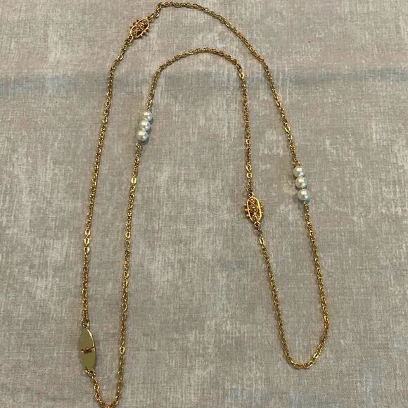Lovely Sarah patent pending, Gold plate station necklace adorned w/Faux pearls - Picture 1 of 4